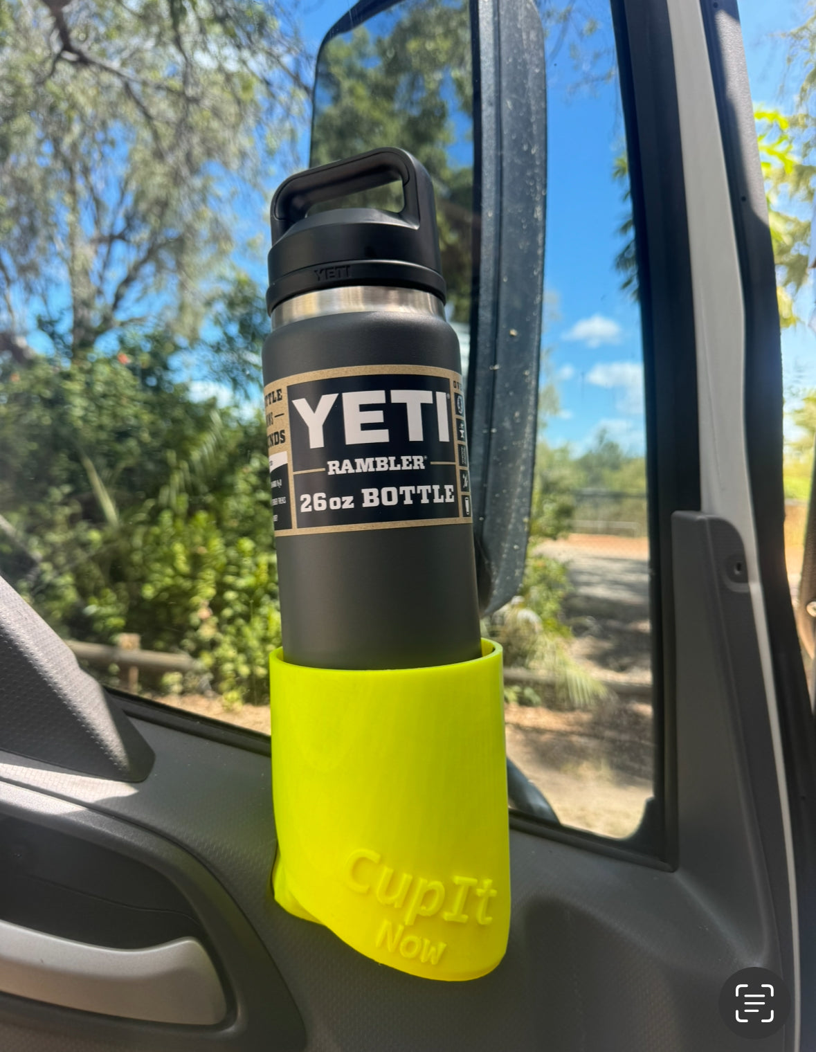 Cupit Now Cupholders (Fits Isuzu)